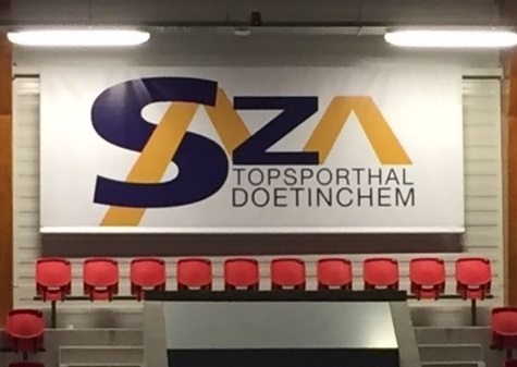 Komt u naast ons hangen? - Met een sponsorbord bij SaZa Topsporthal Doetinchem